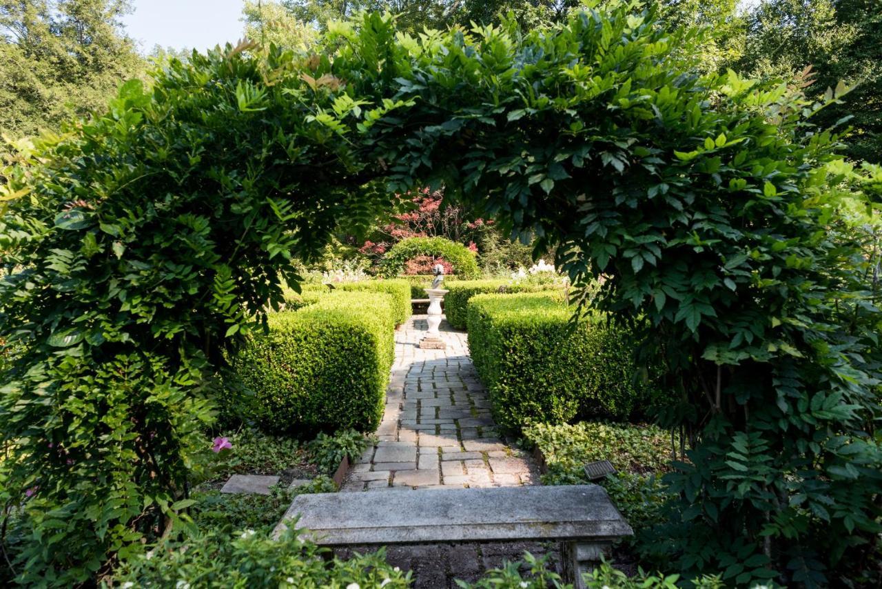 The Mayflower Inn & Spa, Auberge Resorts Collection Washington Buitenkant foto